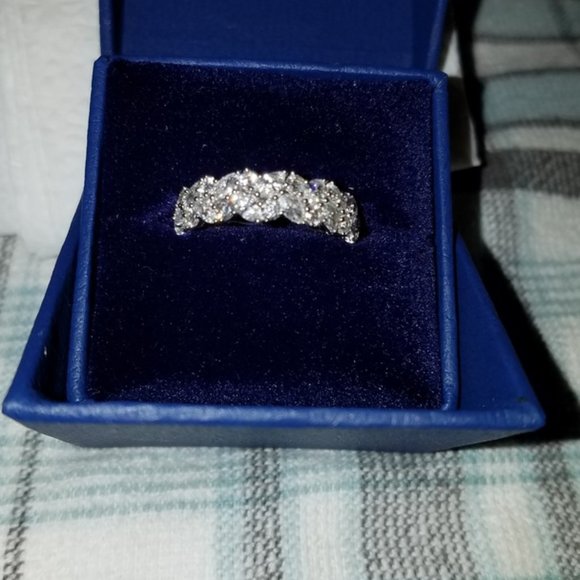 Blue Nile Marquise & Round Diamond 2 ct. tw. Ring w original box/papers! Size 5 - Picture 3 of 5